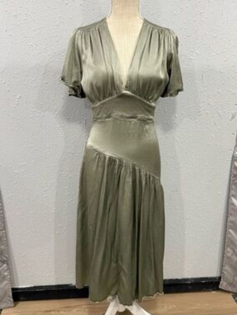 Sage Downeast Florence Satin Panel Midi Dress Sz Small